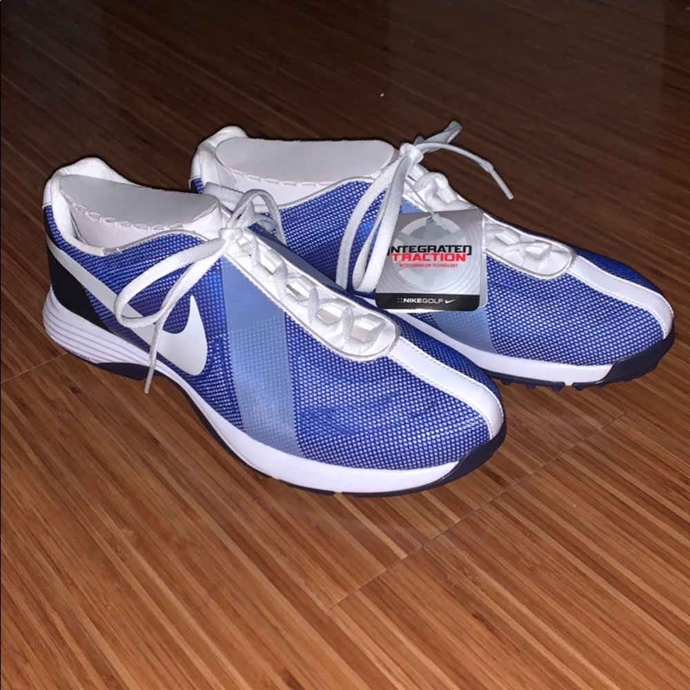 Nike Intgrated Traction Golf Shoes!